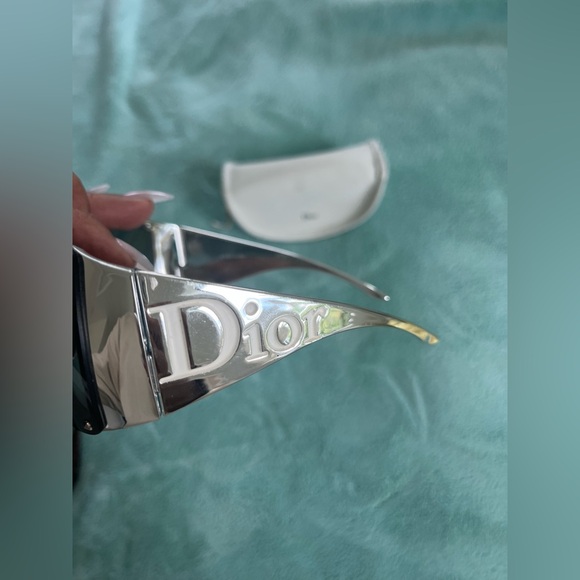 DIOR OVERSHINE VINTAGE MIRRORED SUNGLASSES - Picture 5 of 8